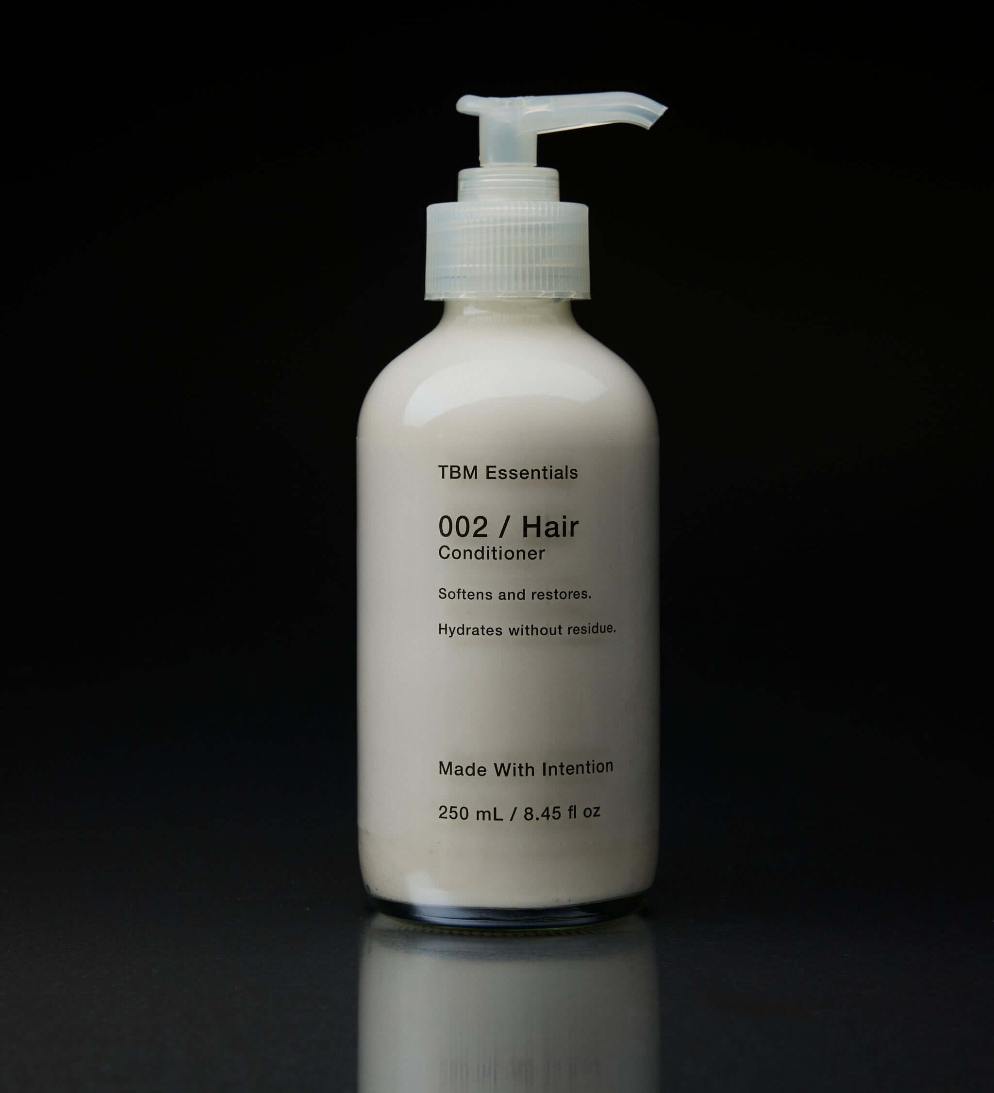 Men's conditioner bottle TBM Essentials
